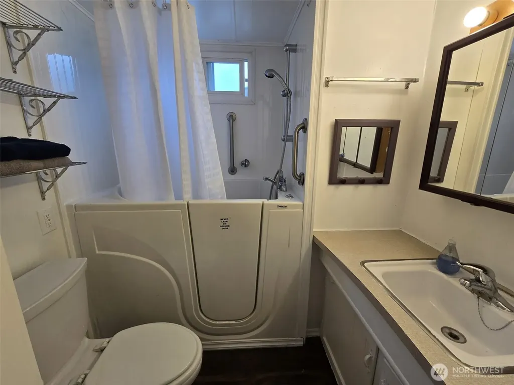 3212 S 182nd Place Seatac WA 98188