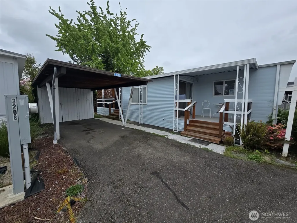 3212 S 182nd Place Seatac WA 98188