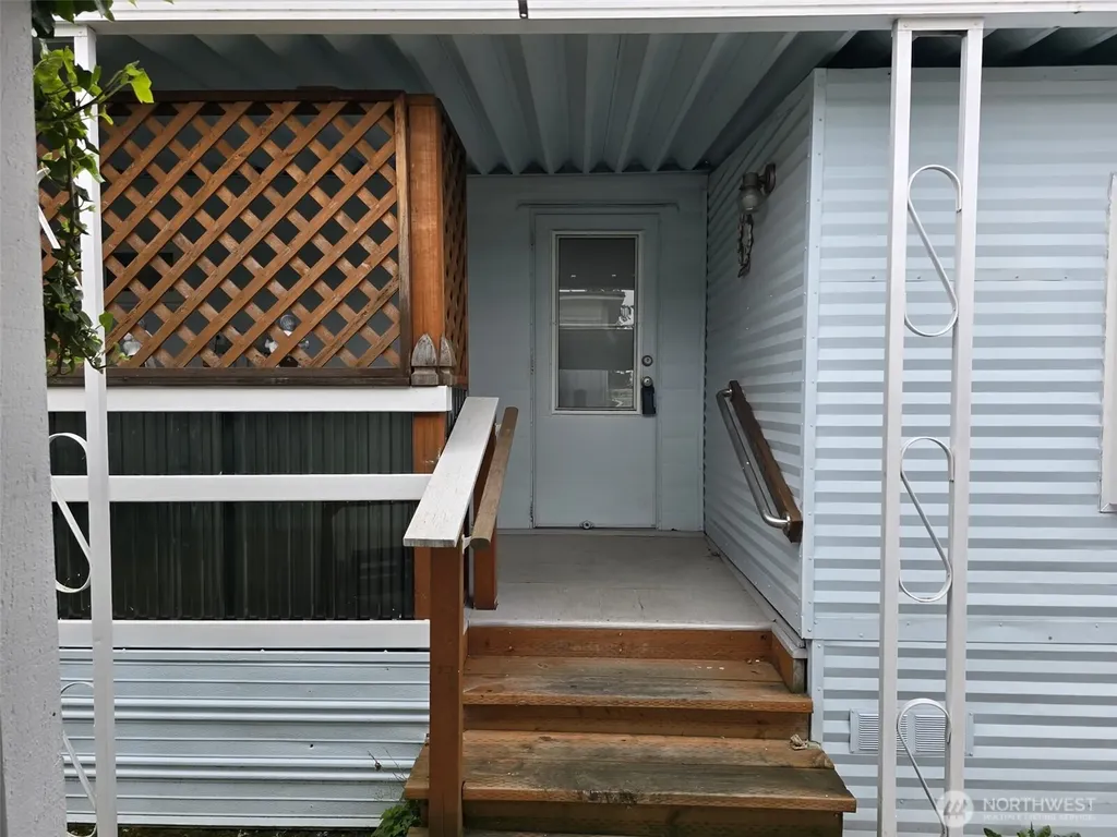3212 S 182nd Place Seatac WA 98188