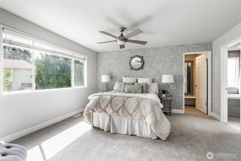 902 52nd Street SE Auburn WA 98092