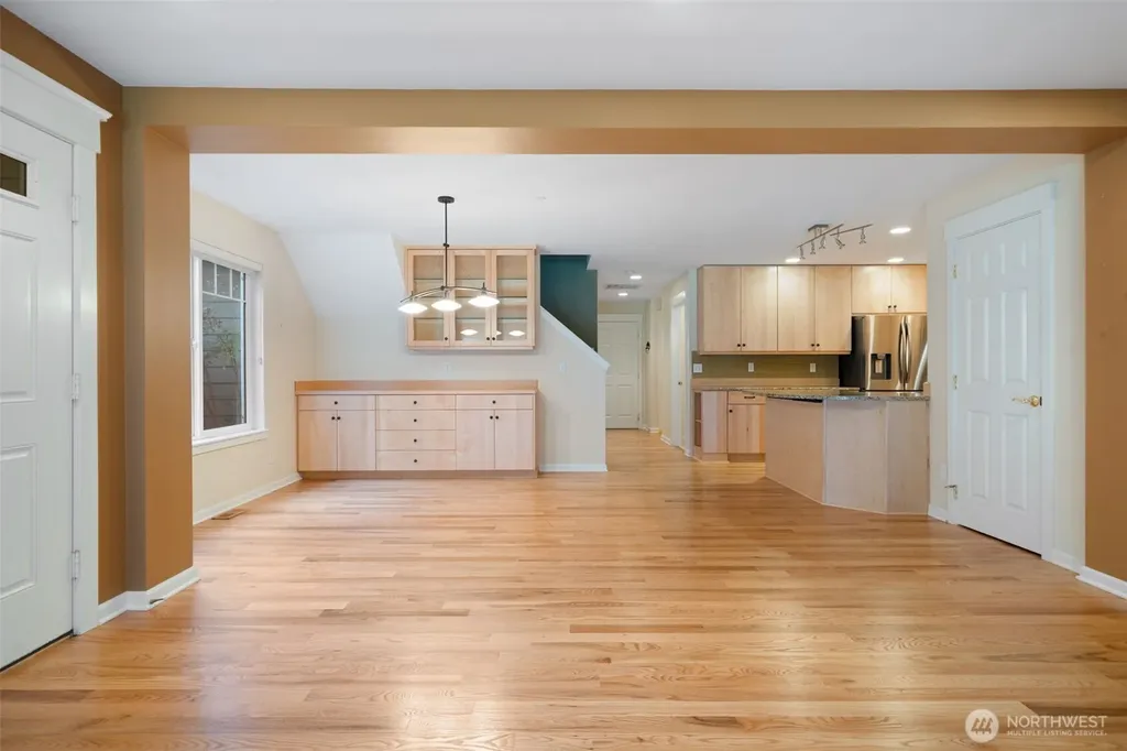 321 E Soderberg Road Allyn WA 98524