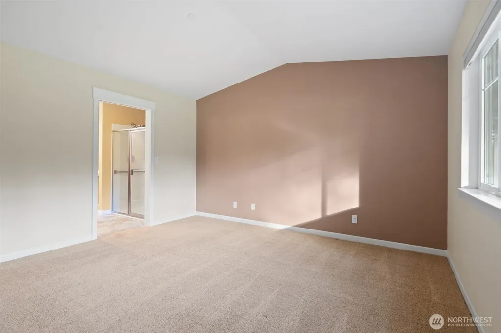 321 E Soderberg Road Allyn WA 98524
