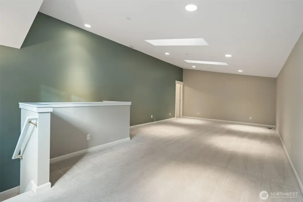 321 E Soderberg Road Allyn WA 98524