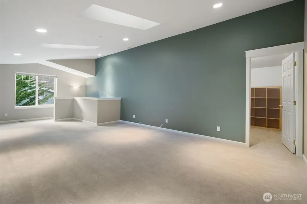 321 E Soderberg Road Allyn WA 98524