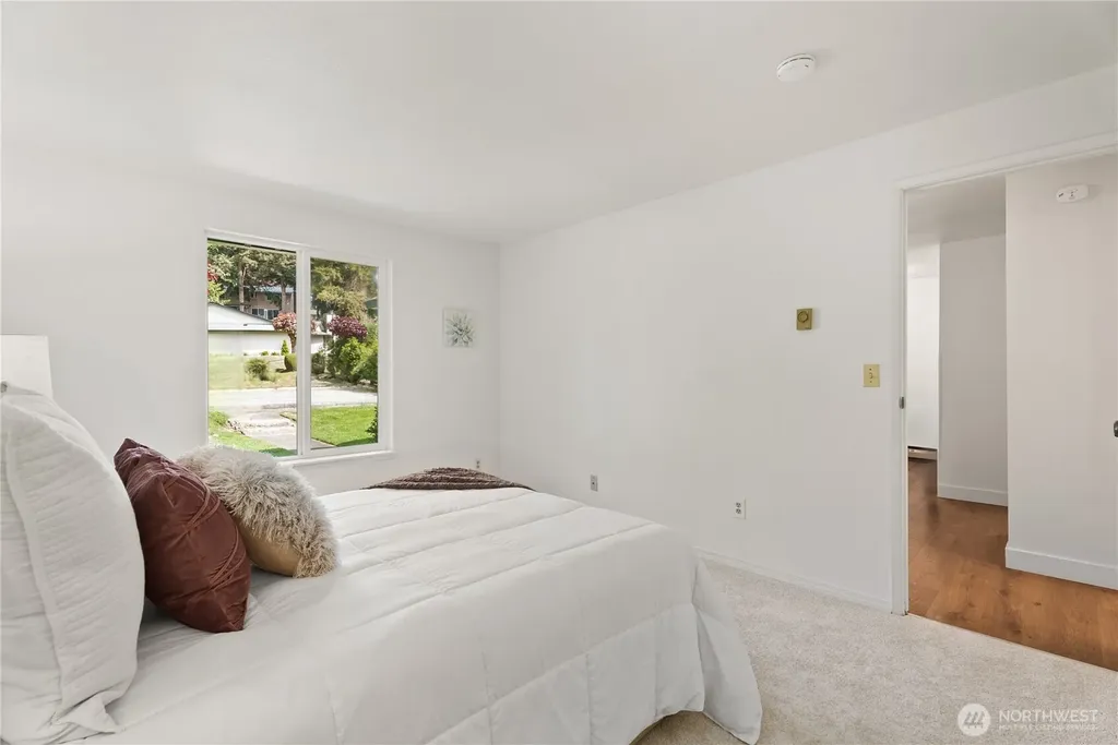520 S 323rd Place Federal Way WA 98003