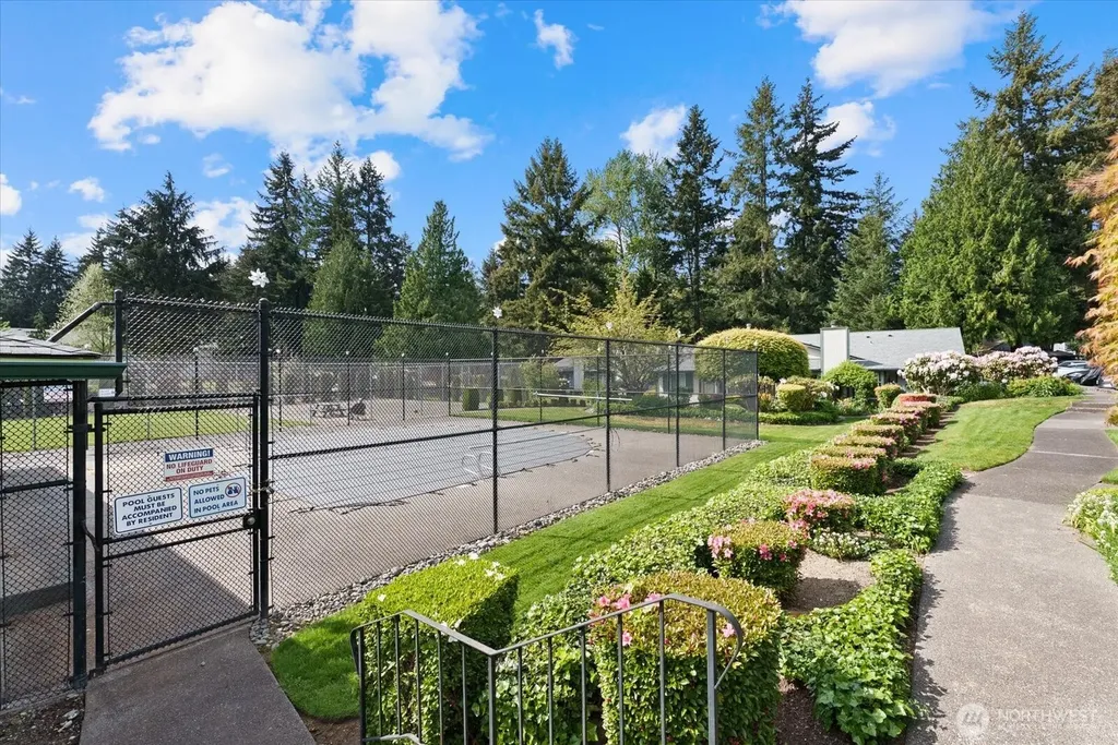 520 S 323rd Place Federal Way WA 98003
