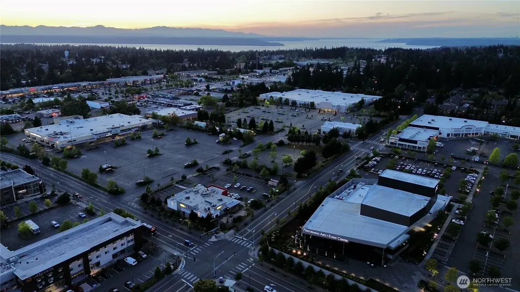 520 S 323rd Place Federal Way WA 98003
