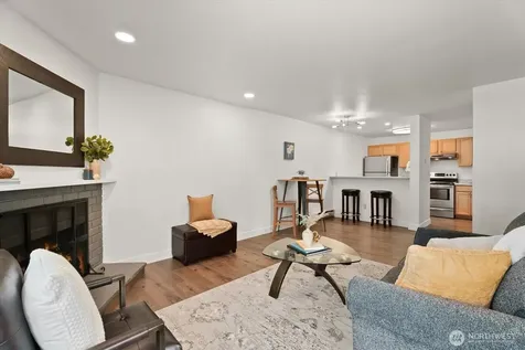 520 S 323rd Place Federal Way WA 98003