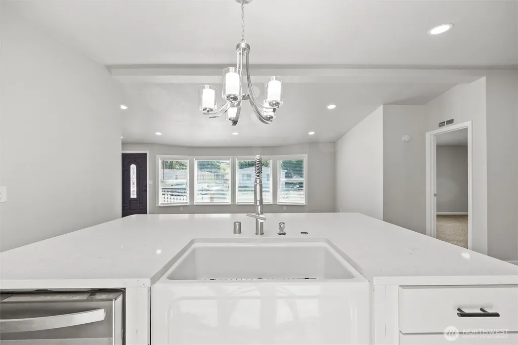 6750 Desert View Drive West Richland WA 99353