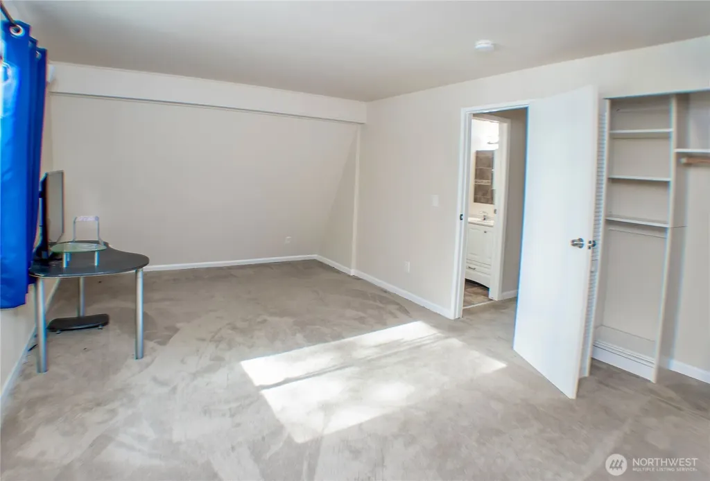 1130 E Timberlake Drive Shelton WA 98584