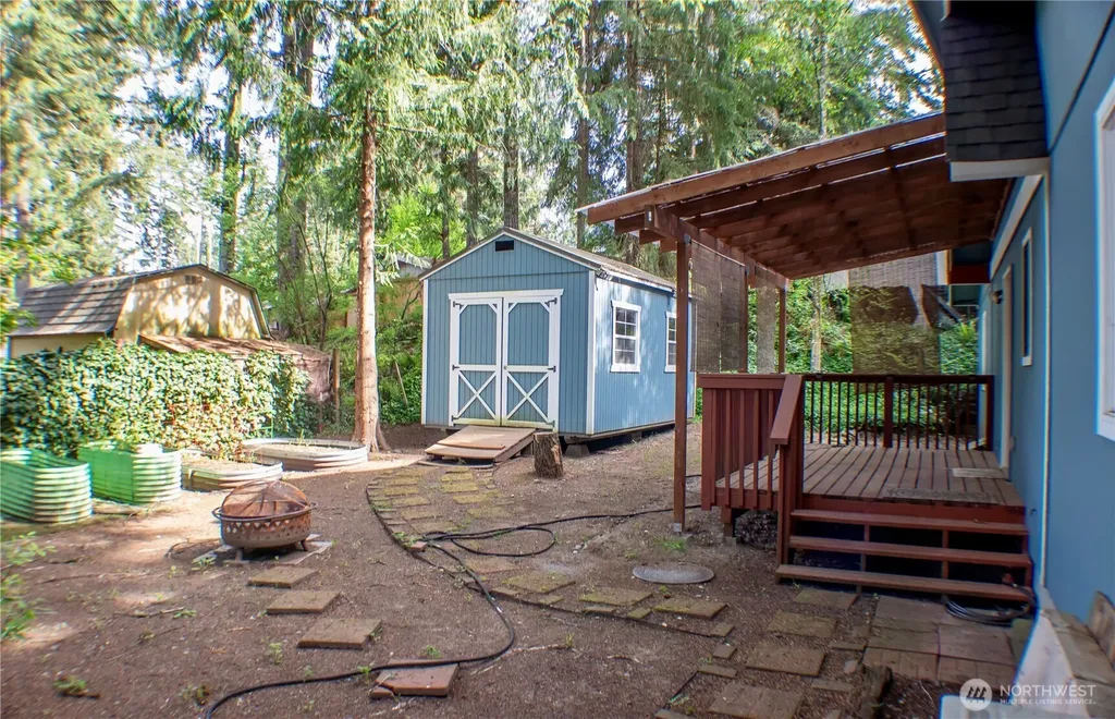 1130 E Timberlake Drive Shelton WA 98584