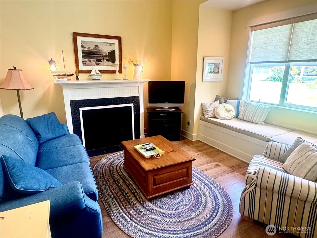 107 Barefoot Lane Oroville WA 98844