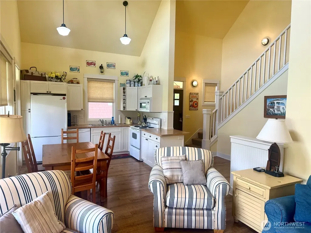 107 Barefoot Lane Oroville WA 98844