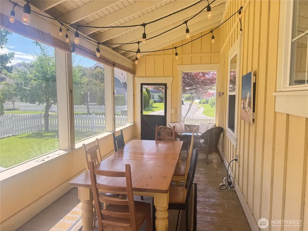 107 Barefoot Lane Oroville WA 98844