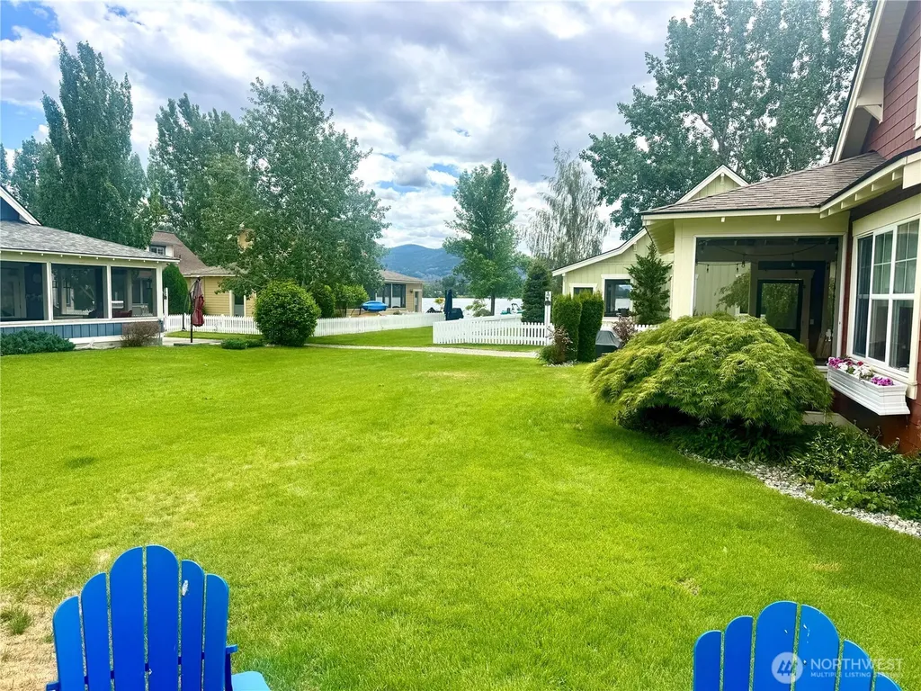 107 Barefoot Lane Oroville WA 98844
