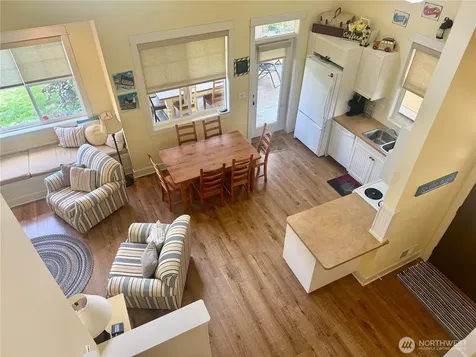 107 Barefoot Lane Oroville WA 98844