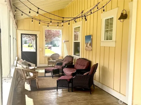 107 Barefoot Lane Oroville WA 98844