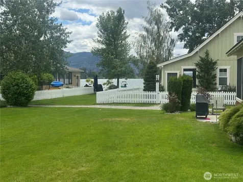 107 Barefoot Lane Oroville WA 98844