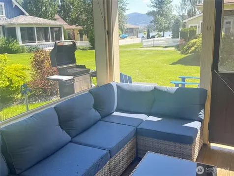107 Barefoot Lane Oroville WA 98844