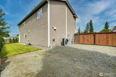 5146 83rd Place NE Marysville WA 98270