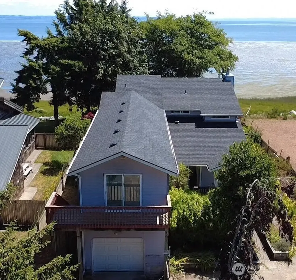 180 Sunrise Avenue SE Ocean Shores WA 98569