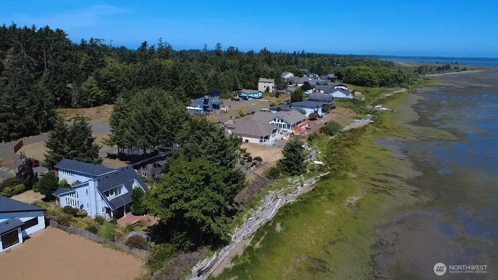 180 Sunrise Avenue SE Ocean Shores WA 98569