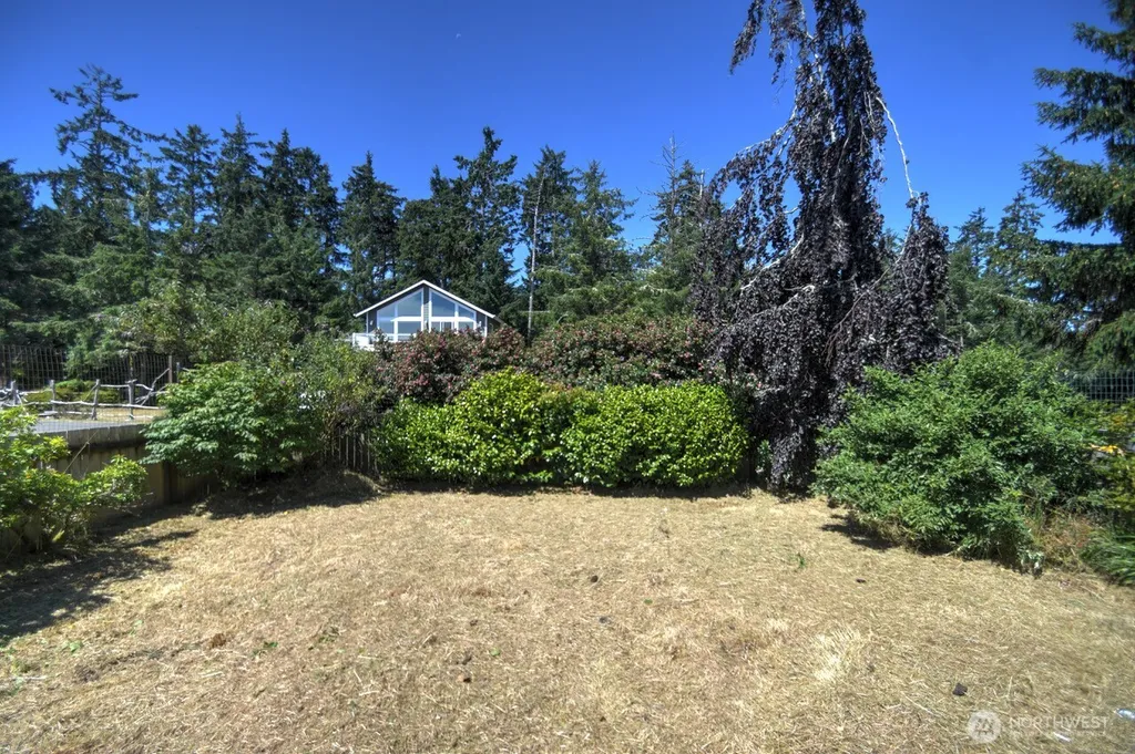 180 Sunrise Avenue SE Ocean Shores WA 98569