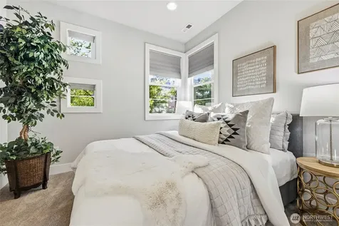 13006 135th Place NE Kirkland WA 98034