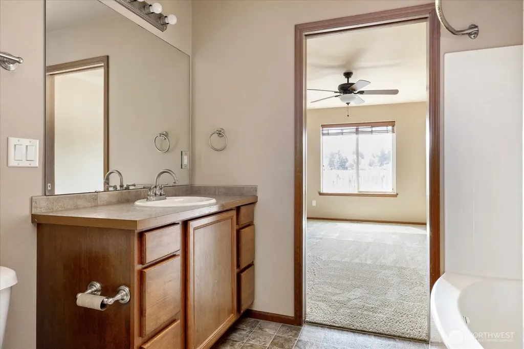 1441 NW 5th Avenue Oak Harbor WA 98277