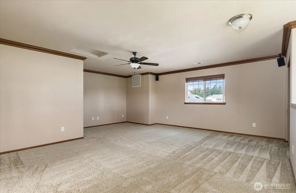 1441 NW 5th Avenue Oak Harbor WA 98277