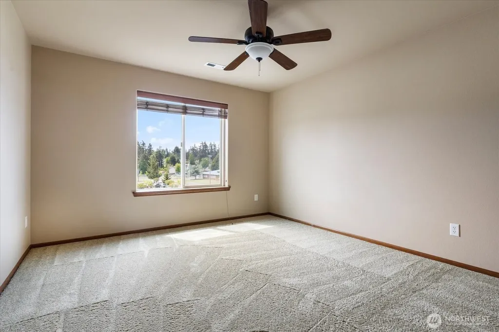 1441 NW 5th Avenue Oak Harbor WA 98277