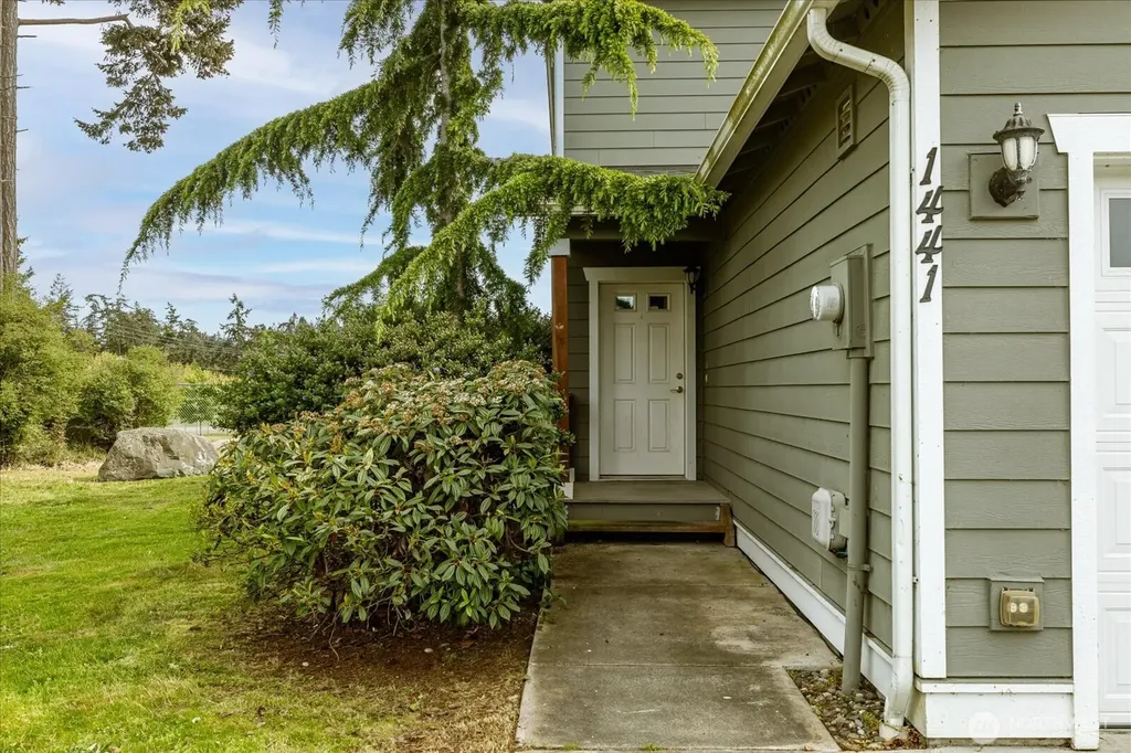 1441 NW 5th Avenue Oak Harbor WA 98277