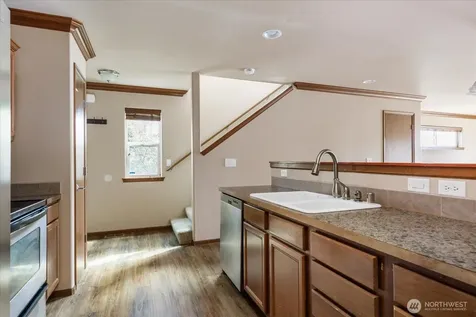 1441 NW 5th Avenue Oak Harbor WA 98277