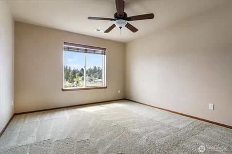 1441 NW 5th Avenue Oak Harbor WA 98277