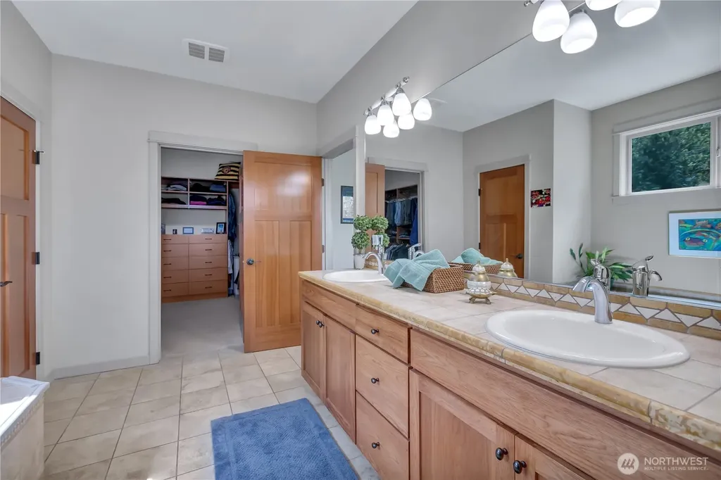 23506 Seatter Road NE Kingston WA 98346