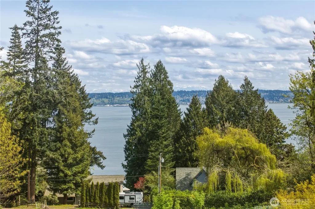 23506 Seatter Road NE Kingston WA 98346