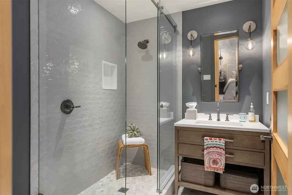 13264 Teem Loop Road NE Bainbridge Island WA 98110