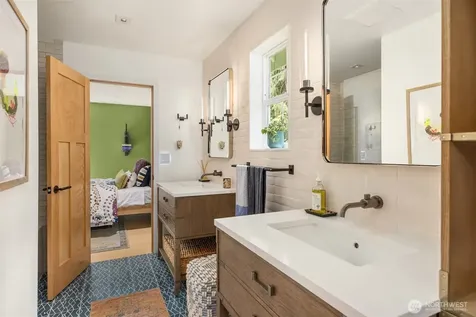 13264 Teem Loop Road NE Bainbridge Island WA 98110