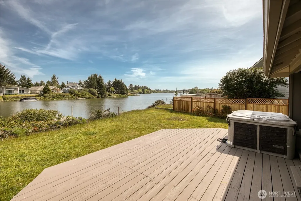 354 Wildwood Avenue SE Ocean Shores WA 98569