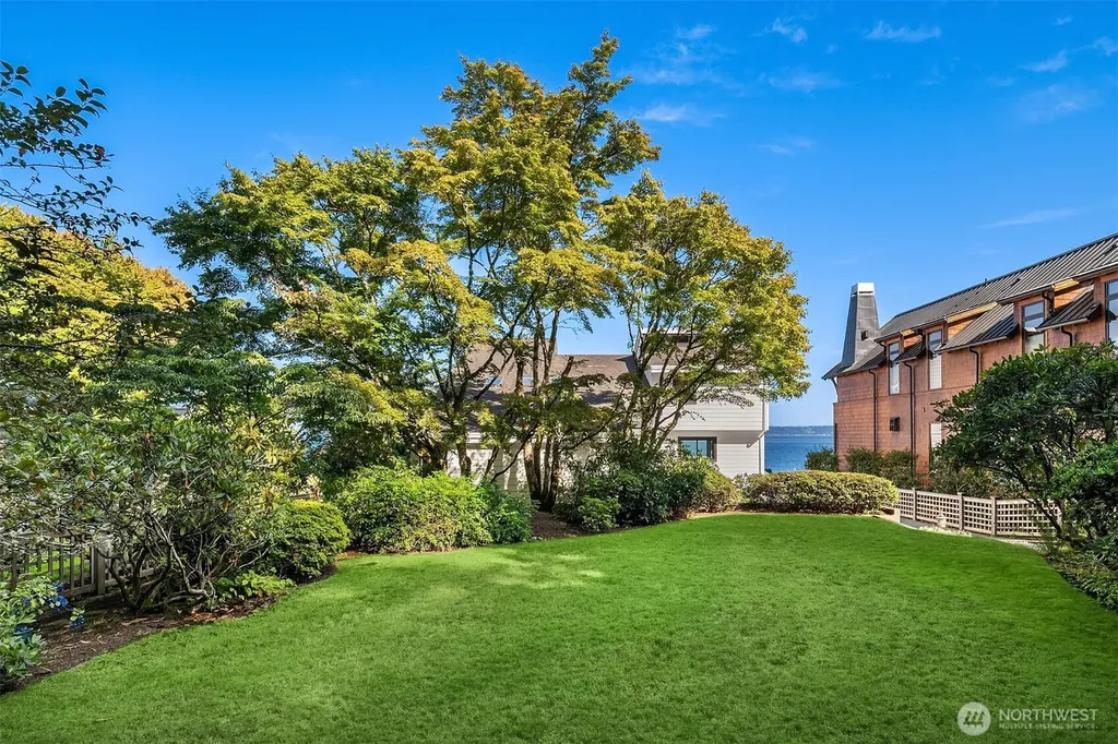 4692 Rockaway Beach Road NE Bainbridge Island WA 98110