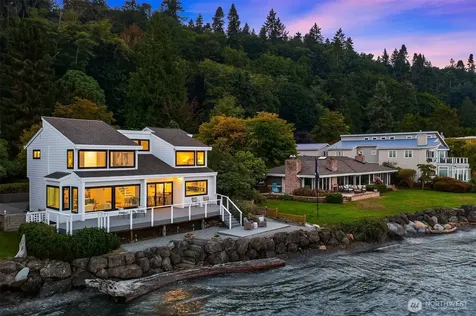 4692 Rockaway Beach Road NE Bainbridge Island WA 98110