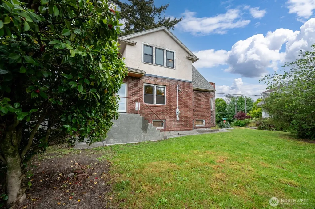1543 31st Avenue S Seattle WA 98144