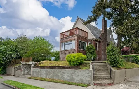 1543 31st Avenue S Seattle WA 98144