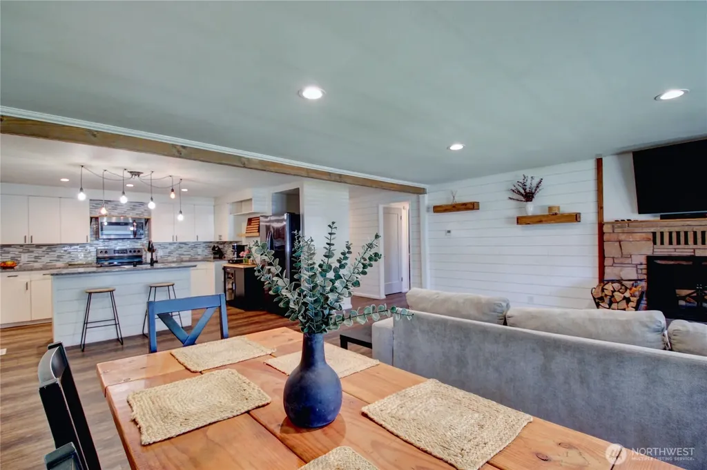 348 NE Harvest Drive Oak Harbor WA 98277