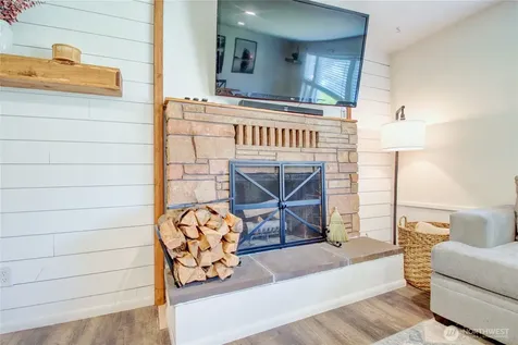 348 NE Harvest Drive Oak Harbor WA 98277