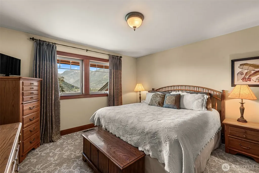 10665 North Road Leavenworth WA 98826