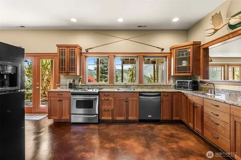 10665 North Road Leavenworth WA 98826