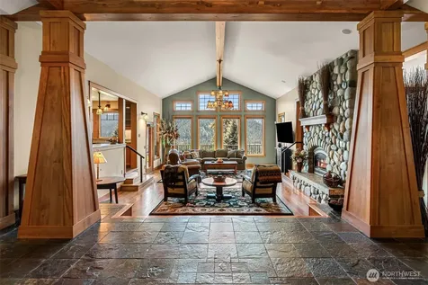 10665 North Road Leavenworth WA 98826