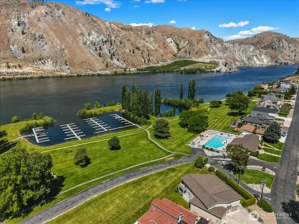 240 W Marine View Drive Orondo WA 98843