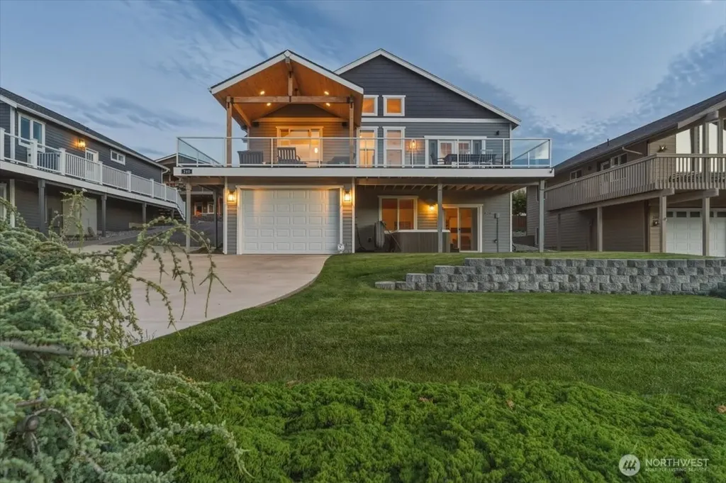 240 W Marine View Drive Orondo WA 98843